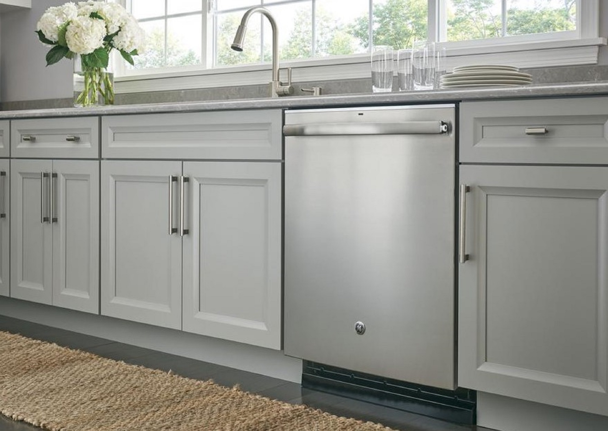 GE DDT595SSJSS 24" Stainless Steel Top Control Dishwasher American